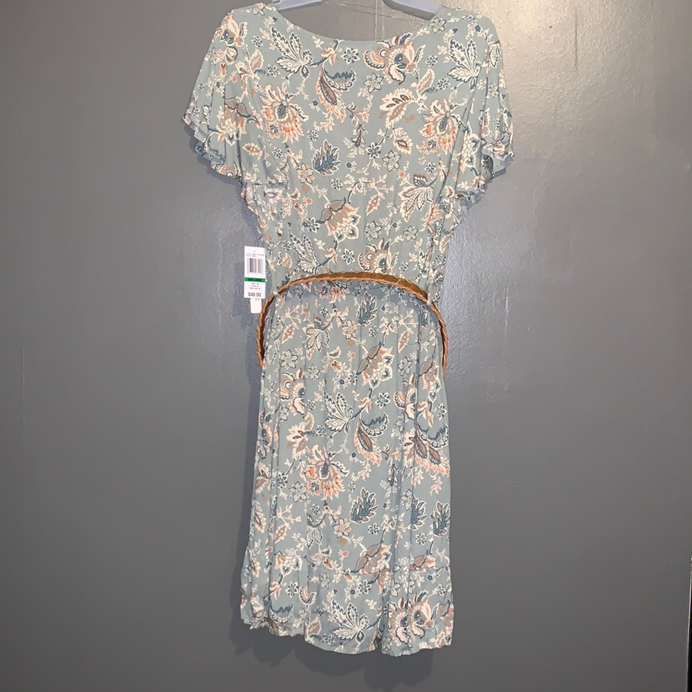 Dress - Picture 2 of 4